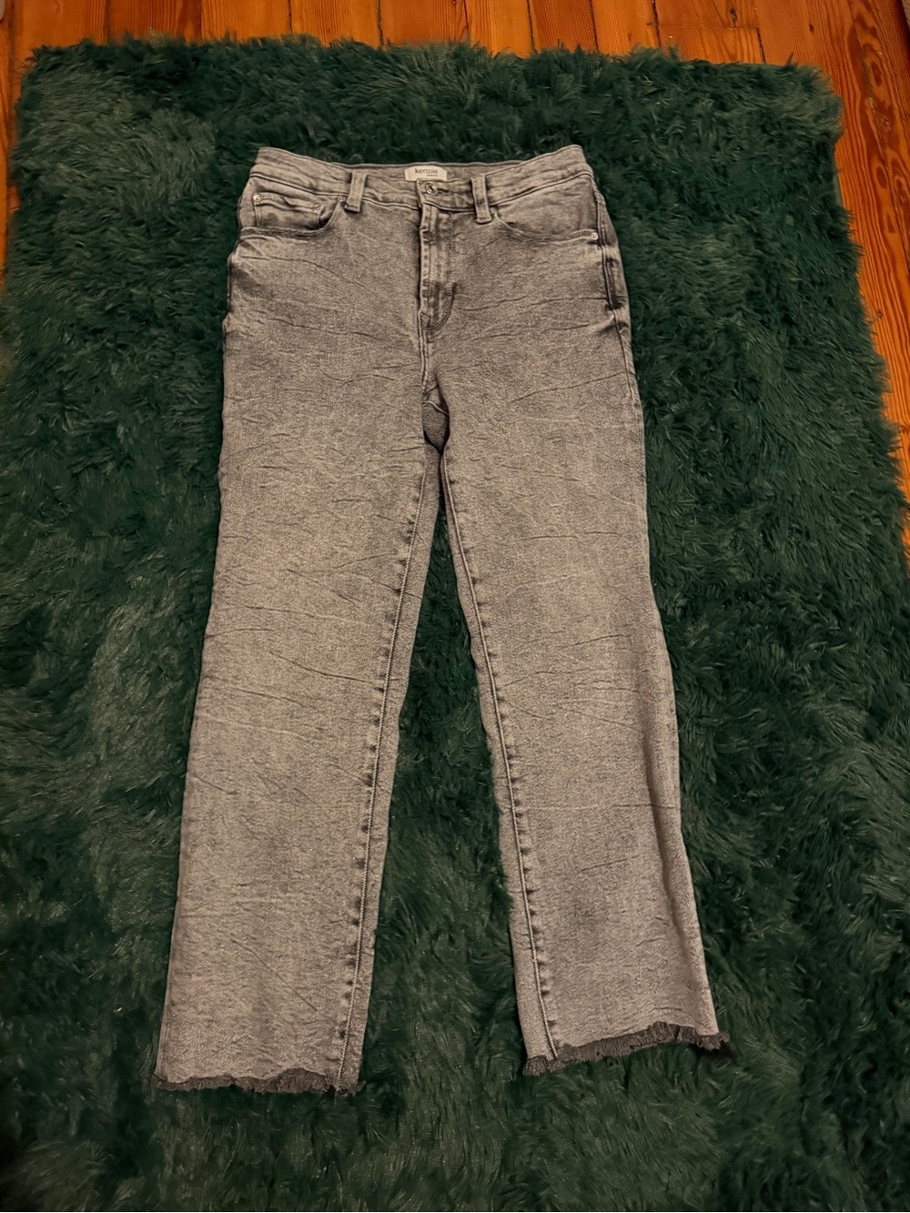 Kensie Vintage Luxe Gray Cropped Straight Jeans Size 8/29 Raw Hem